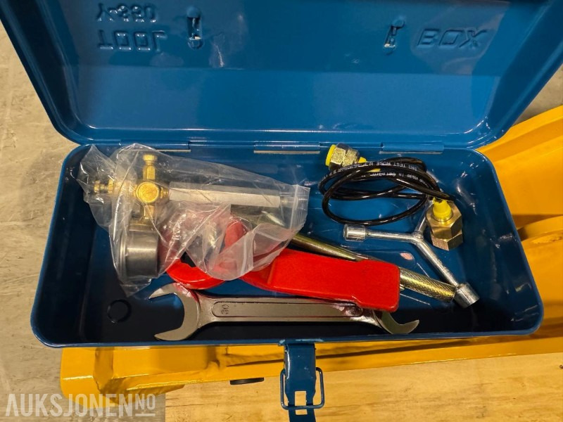 NY HENIMA PIGGHAMMER TIL 4-7 TONNS GRAVEMASKIN S40 M/GARANTI - Hidraulični čekić: slika NY HENIMA PIGGHAMMER TIL 4-7 TONNS GRAVEMASKIN S40 M/GARANTI - Hidraulični čekić NY HENIMA PIGGHAMMER TIL 4-7 TONNS GRAVEMASKIN S40 M/GARANTI - Hidraulični čekić: slika NY HENIMA PIGGHAMMER TIL 4-7 TONNS GRAVEMASKIN S40 M/GARANTI - Hidraulični čekić