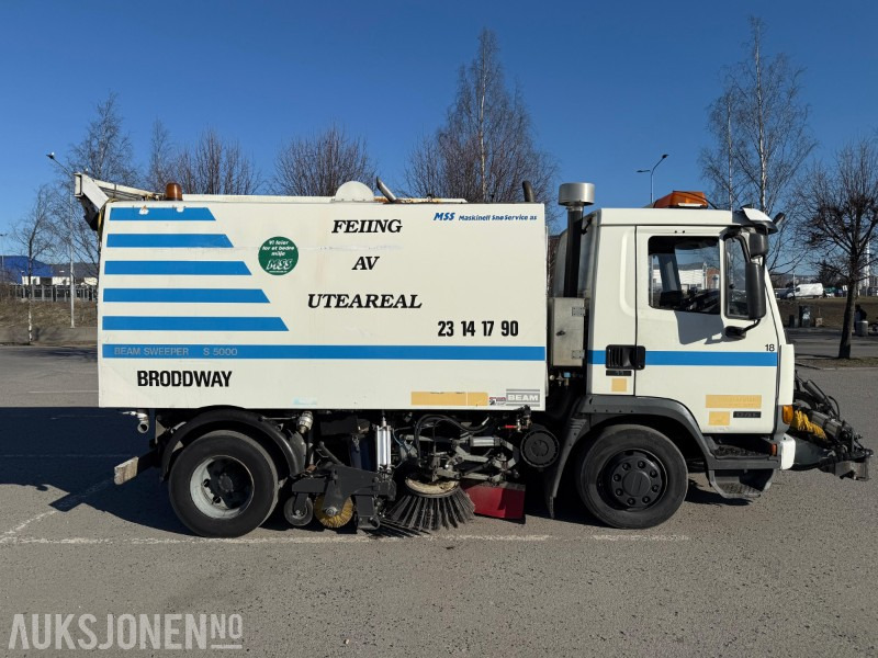 1997 DAF 45 180 TI feiebil, tilhengerfeste, nytt sug, kamera, ekstralys - Namjenska/ Posebna vozila: slika 1997 DAF 45 180 TI feiebil, tilhengerfeste, nytt sug, kamera, ekstralys - Namjenska/ Posebna vozila 1997 DAF 45 180 TI feiebil, tilhengerfeste, nytt sug, kamera, ekstralys - Namjenska/ Posebna vozila: slika 1997 DAF 45 180 TI feiebil, tilhengerfeste, nytt sug, kamera, ekstralys - Namjenska/ Posebna vozila