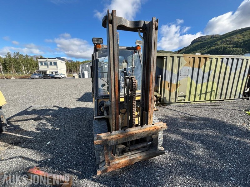 1989 Hyster H3.00XL motvektstruck Diesel - Oprema za rukovanje materijalima: slika 1989 Hyster H3.00XL motvektstruck Diesel - Oprema za rukovanje materijalima 1989 Hyster H3.00XL motvektstruck Diesel - Oprema za rukovanje materijalima: slika 1989 Hyster H3.00XL motvektstruck Diesel - Oprema za rukovanje materijalima