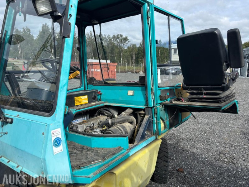 1996 Komatsu FD30T truck diesel - Oprema za rukovanje materijalima: slika 1996 Komatsu FD30T truck diesel - Oprema za rukovanje materijalima 1996 Komatsu FD30T truck diesel - Oprema za rukovanje materijalima: slika 1996 Komatsu FD30T truck diesel - Oprema za rukovanje materijalima