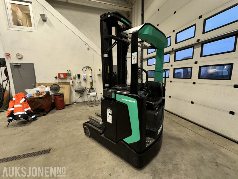 2015 Mitsubishi RB16N2 Elektrisk Reachtruck m/6,3 m løftehøyde/tilt/sideskift/sertifisert, 2301 timer - Oprema za rukovanje materijalima: slika 2015 Mitsubishi RB16N2 Elektrisk Reachtruck m/6,3 m løftehøyde/tilt/sideskift/sertifisert, 2301 timer - Oprema za rukovanje materijalima 2015 Mitsubishi RB16N2 Elektrisk Reachtruck m/6,3 m løftehøyde/tilt/sideskift/sertifisert, 2301 timer - Oprema za rukovanje materijalima: slika 2015 Mitsubishi RB16N2 Elektrisk Reachtruck m/6,3 m løftehøyde/tilt/sideskift/sertifisert, 2301 timer - Oprema za rukovanje materijalima