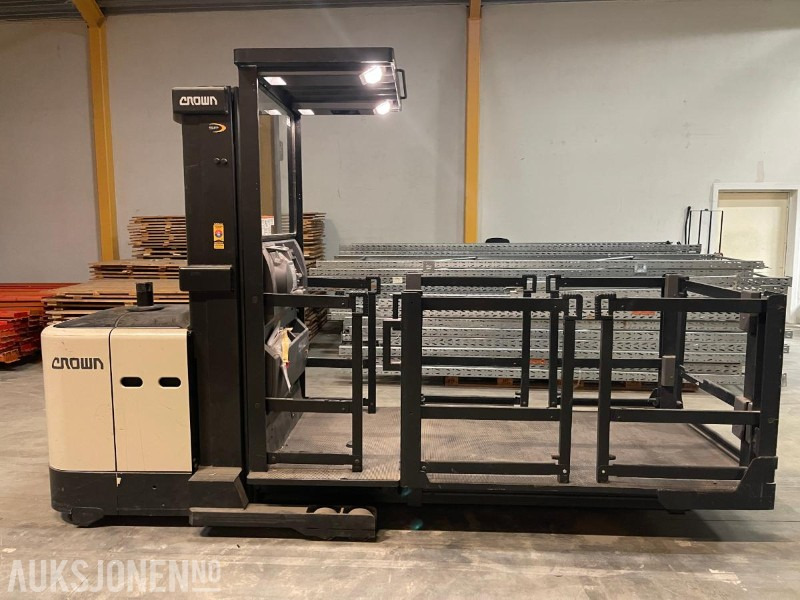 2016 Crown SP 3511-1,25 SkyLift /smalgangstruck /plukktruck - Oprema za rukovanje materijalima: slika 2016 Crown SP 3511-1,25 SkyLift /smalgangstruck /plukktruck - Oprema za rukovanje materijalima 2016 Crown SP 3511-1,25 SkyLift /smalgangstruck /plukktruck - Oprema za rukovanje materijalima: slika 2016 Crown SP 3511-1,25 SkyLift /smalgangstruck /plukktruck - Oprema za rukovanje materijalima