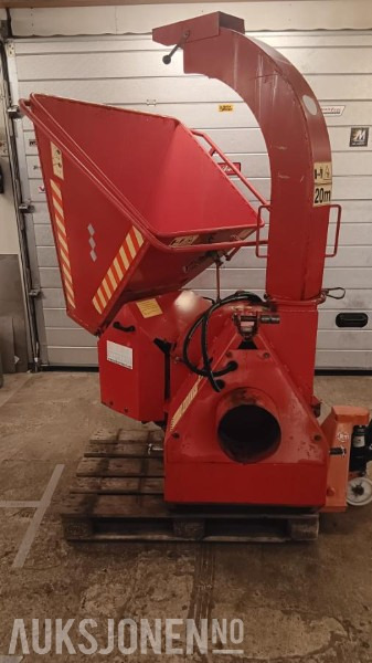 2010 Junkkari HJ5G Fliskutter med hydraulisk mating - Poljoprivredni strojevi: slika 2010 Junkkari HJ5G Fliskutter med hydraulisk mating - Poljoprivredni strojevi 2010 Junkkari HJ5G Fliskutter med hydraulisk mating - Poljoprivredni strojevi: slika 2010 Junkkari HJ5G Fliskutter med hydraulisk mating - Poljoprivredni strojevi