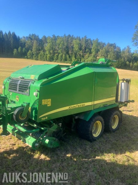 2011 John Deere 744 Premium Rundballepresse / Kombipresse - Poljoprivredni strojevi: slika 2011 John Deere 744 Premium Rundballepresse / Kombipresse - Poljoprivredni strojevi 2011 John Deere 744 Premium Rundballepresse / Kombipresse - Poljoprivredni strojevi: slika 2011 John Deere 744 Premium Rundballepresse / Kombipresse - Poljoprivredni strojevi