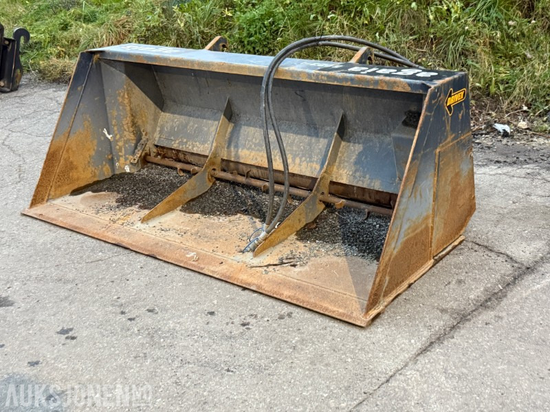 2012 Drivex sandstrøer / Strøkasse - Poljoprivredni strojevi: slika 2012 Drivex sandstrøer / Strøkasse - Poljoprivredni strojevi 2012 Drivex sandstrøer / Strøkasse - Poljoprivredni strojevi: slika 2012 Drivex sandstrøer / Strøkasse - Poljoprivredni strojevi