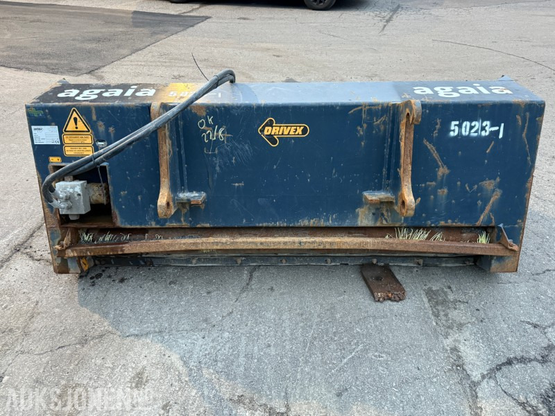 2012 Drivex sandstrøer / Strøkasse - Poljoprivredni strojevi: slika 2012 Drivex sandstrøer / Strøkasse - Poljoprivredni strojevi 2012 Drivex sandstrøer / Strøkasse - Poljoprivredni strojevi: slika 2012 Drivex sandstrøer / Strøkasse - Poljoprivredni strojevi