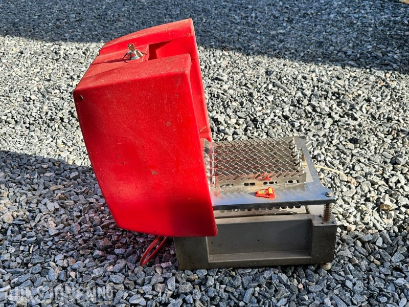 2021 Lely Shuttle Melkeprøvetaker - Poljoprivredni strojevi: slika 2021 Lely Shuttle Melkeprøvetaker - Poljoprivredni strojevi 2021 Lely Shuttle Melkeprøvetaker - Poljoprivredni strojevi: slika 2021 Lely Shuttle Melkeprøvetaker - Poljoprivredni strojevi