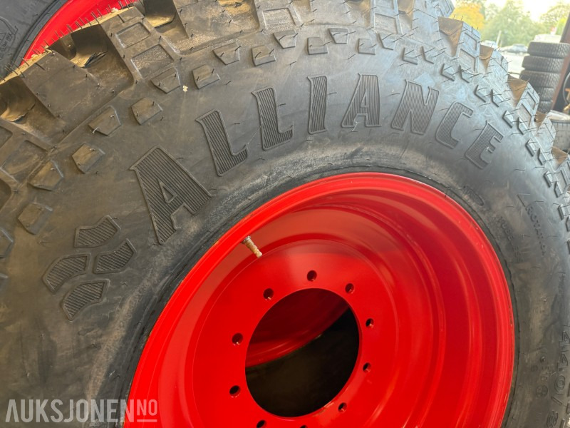 4 stk. Alliance Multiuse 551 – 2 komplette hjulsett med felg (540/80R38 og 440/80R28) - Poljoprivredni strojevi: slika 4 stk. Alliance Multiuse 551 – 2 komplette hjulsett med felg (540/80R38 og 440/80R28) - Poljoprivredni strojevi 4 stk. Alliance Multiuse 551 – 2 komplette hjulsett med felg (540/80R38 og 440/80R28) - Poljoprivredni strojevi: slika 4 stk. Alliance Multiuse 551 – 2 komplette hjulsett med felg (540/80R38 og 440/80R28) - Poljoprivredni strojevi