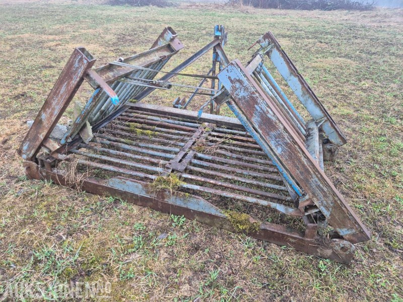 Slodd ca 3 meter med 3-punkt feste - Poljoprivredni strojevi: slika Slodd ca 3 meter med 3-punkt feste - Poljoprivredni strojevi Slodd ca 3 meter med 3-punkt feste - Poljoprivredni strojevi: slika Slodd ca 3 meter med 3-punkt feste - Poljoprivredni strojevi