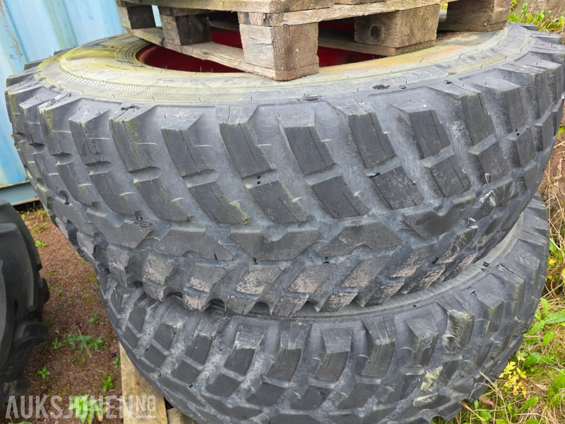 Traktordekk 2 stk 540/80R38 og 2 stk Nokian 440/80R28 - Poljoprivredni strojevi: slika Traktordekk 2 stk 540/80R38 og 2 stk Nokian 440/80R28 - Poljoprivredni strojevi Traktordekk 2 stk 540/80R38 og 2 stk Nokian 440/80R28 - Poljoprivredni strojevi: slika Traktordekk 2 stk 540/80R38 og 2 stk Nokian 440/80R28 - Poljoprivredni strojevi