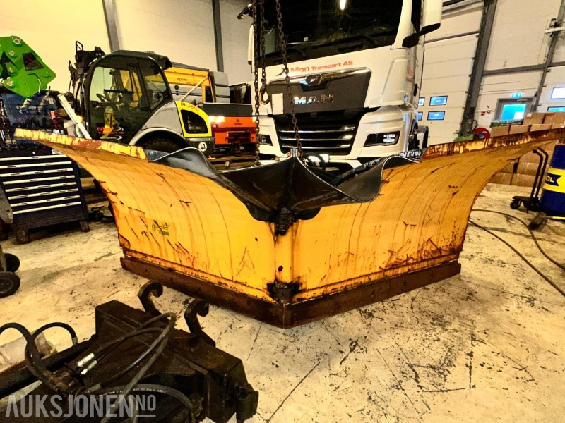 2004 Tellefsdal 3300 HL V90 snøplog – Volvo BM-feste - Priključak za Građevinski strojevi: slika 2004 Tellefsdal 3300 HL V90 snøplog – Volvo BM-feste - Priključak za Građevinski strojevi 2004 Tellefsdal 3300 HL V90 snøplog – Volvo BM-feste - Priključak za Građevinski strojevi: slika 2004 Tellefsdal 3300 HL V90 snøplog – Volvo BM-feste - Priključak za Građevinski strojevi