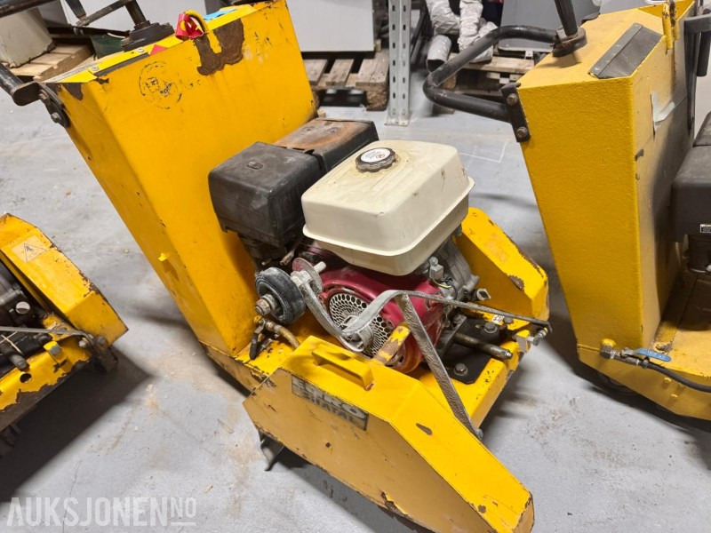 3 stk Euro Shatal asfaltsager – CS351/501 og CS502HD - Priključak za Građevinski strojevi: slika 3 stk Euro Shatal asfaltsager – CS351/501 og CS502HD - Priključak za Građevinski strojevi 3 stk Euro Shatal asfaltsager – CS351/501 og CS502HD - Priključak za Građevinski strojevi: slika 3 stk Euro Shatal asfaltsager – CS351/501 og CS502HD - Priključak za Građevinski strojevi