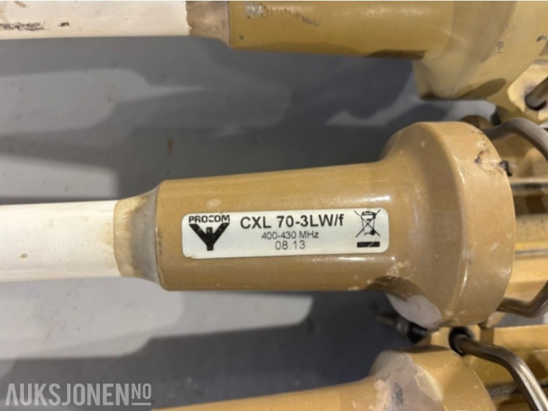 7 stk Leica Geosystems / Scanlaser radioantenner til Leica maskinstyring - Procom basestasjon- og marineantenner Ca 12 stk - Priključak za Građevinski strojevi: slika 7 stk Leica Geosystems / Scanlaser radioantenner til Leica maskinstyring - Procom basestasjon- og marineantenner Ca 12 stk - Priključak za Građevinski strojevi 7 stk Leica Geosystems / Scanlaser radioantenner til Leica maskinstyring - Procom basestasjon- og marineantenner Ca 12 stk - Priključak za Građevinski strojevi: slika 7 stk Leica Geosystems / Scanlaser radioantenner til Leica maskinstyring - Procom basestasjon- og marineantenner Ca 12 stk - Priključak za Građevinski strojevi