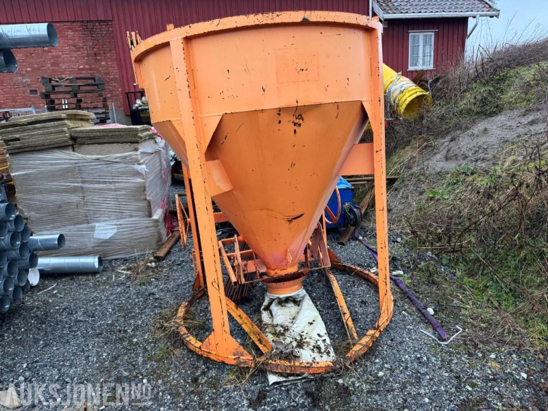 Andre Promet Betongbøtte / Betongcontainer - Priključak za Građevinski strojevi: slika Andre Promet Betongbøtte / Betongcontainer - Priključak za Građevinski strojevi Andre Promet Betongbøtte / Betongcontainer - Priključak za Građevinski strojevi: slika Andre Promet Betongbøtte / Betongcontainer - Priključak za Građevinski strojevi