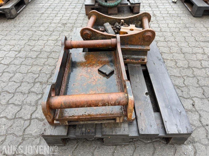 S50 feste og S60 feste selges samlet - Priključak za Građevinski strojevi: slika S50 feste og S60 feste selges samlet - Priključak za Građevinski strojevi S50 feste og S60 feste selges samlet - Priključak za Građevinski strojevi: slika S50 feste og S60 feste selges samlet - Priključak za Građevinski strojevi