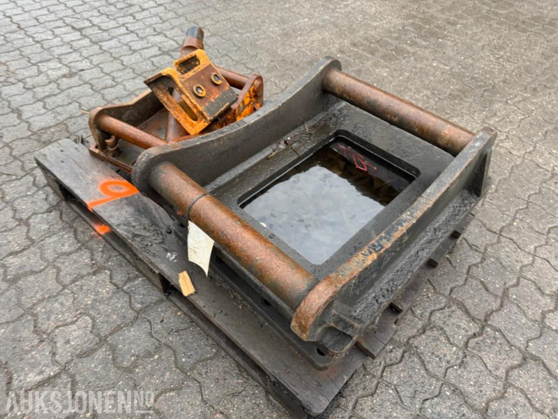 S70 og S50 feste selges samlet - Priključak za Građevinski strojevi: slika S70 og S50 feste selges samlet - Priključak za Građevinski strojevi S70 og S50 feste selges samlet - Priključak za Građevinski strojevi: slika S70 og S50 feste selges samlet - Priključak za Građevinski strojevi