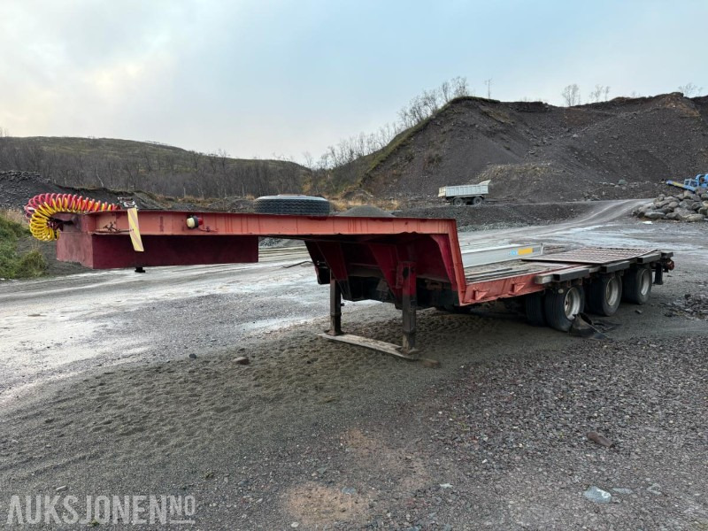 1976 HI GAIN LBS 33-EM - Maskinsemi - 3 akslet - Rep.objekt - Prikolica: slika 1976 HI GAIN LBS 33-EM - Maskinsemi - 3 akslet - Rep.objekt - Prikolica 1976 HI GAIN LBS 33-EM - Maskinsemi - 3 akslet - Rep.objekt - Prikolica: slika 1976 HI GAIN LBS 33-EM - Maskinsemi - 3 akslet - Rep.objekt - Prikolica