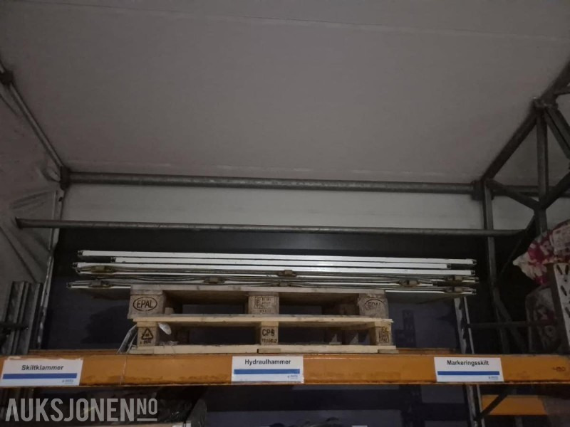 Prikolica 2006 Istrail TRIPPELBOGGIKJERRE henger m/ 3 aksler: slika Prikolica 2006 Istrail TRIPPELBOGGIKJERRE henger m/ 3 aksler