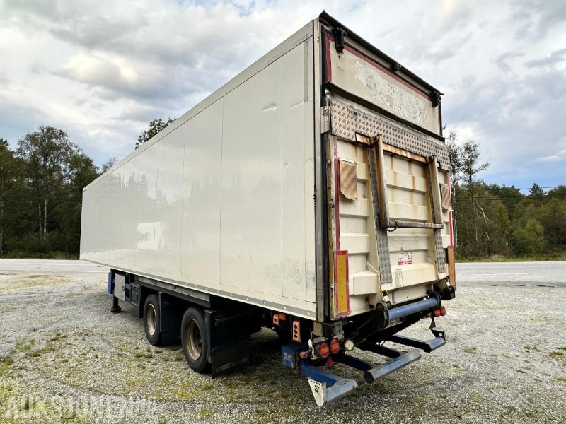 2014 Schmitz CARGOBULL SKO 20/LZG-13.4 FP 80/45 med lift - Prikolica: slika 2014 Schmitz CARGOBULL SKO 20/LZG-13.4 FP 80/45 med lift - Prikolica 2014 Schmitz CARGOBULL SKO 20/LZG-13.4 FP 80/45 med lift - Prikolica: slika 2014 Schmitz CARGOBULL SKO 20/LZG-13.4 FP 80/45 med lift - Prikolica