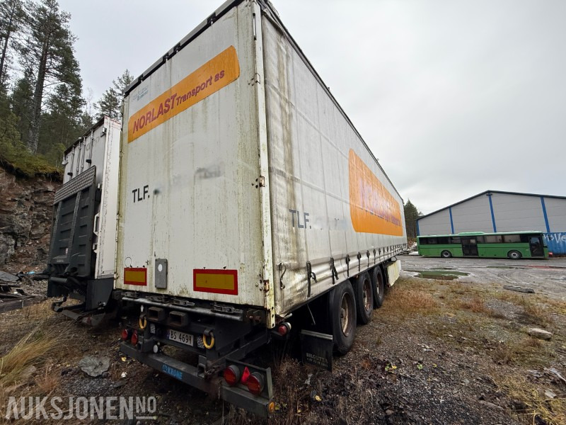Krone Profi Liner Nordic SD kapellsemi – hevbart tak – medbringertruck-feste – åpning begge sider - Prikolica: slika Krone Profi Liner Nordic SD kapellsemi – hevbart tak – medbringertruck-feste – åpning begge sider - Prikolica Krone Profi Liner Nordic SD kapellsemi – hevbart tak – medbringertruck-feste – åpning begge sider - Prikolica: slika Krone Profi Liner Nordic SD kapellsemi – hevbart tak – medbringertruck-feste – åpning begge sider - Prikolica