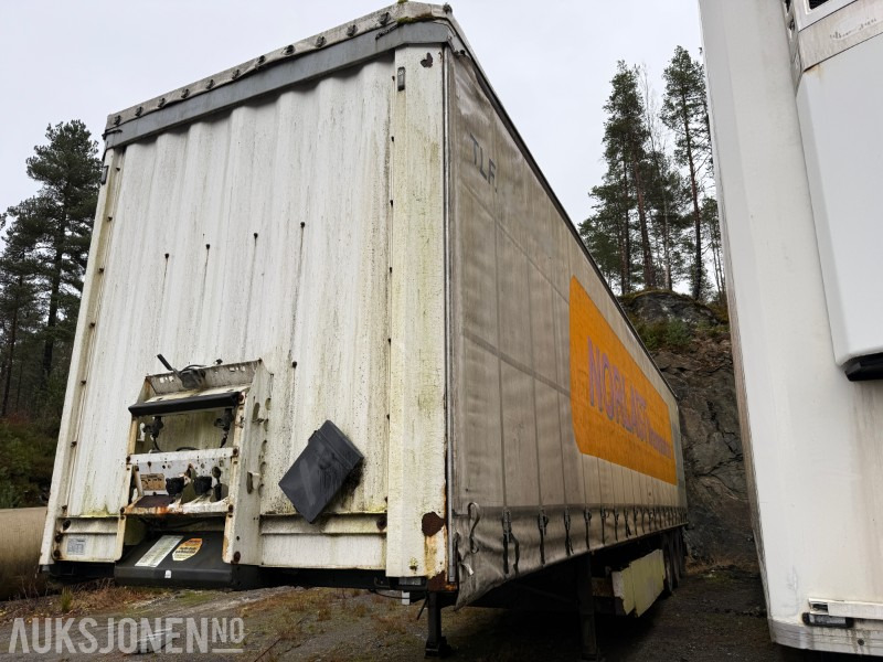 Krone Profi Liner Nordic SD kapellsemi – hevbart tak – medbringertruck-feste – åpning begge sider - Prikolica: slika Krone Profi Liner Nordic SD kapellsemi – hevbart tak – medbringertruck-feste – åpning begge sider - Prikolica Krone Profi Liner Nordic SD kapellsemi – hevbart tak – medbringertruck-feste – åpning begge sider - Prikolica: slika Krone Profi Liner Nordic SD kapellsemi – hevbart tak – medbringertruck-feste – åpning begge sider - Prikolica