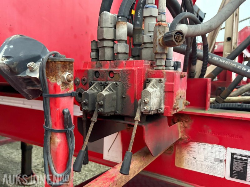 Lagendorf Tipp semei tralle - Prikolica: slika Lagendorf Tipp semei tralle - Prikolica Lagendorf Tipp semei tralle - Prikolica: slika Lagendorf Tipp semei tralle - Prikolica