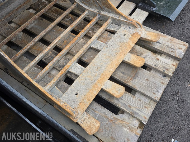 SB Sorteringsskuff 700 S30 - Građevinska oprema: slika SB Sorteringsskuff 700 S30 - Građevinska oprema SB Sorteringsskuff 700 S30 - Građevinska oprema: slika SB Sorteringsskuff 700 S30 - Građevinska oprema
