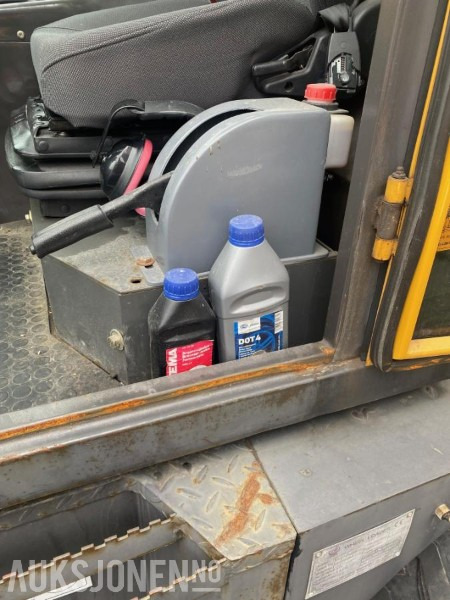 Utovarivač na kotačima Sino 908 Hjullaster med skuffe og pallegaffler: slika Utovarivač na kotačima Sino 908 Hjullaster med skuffe og pallegaffler