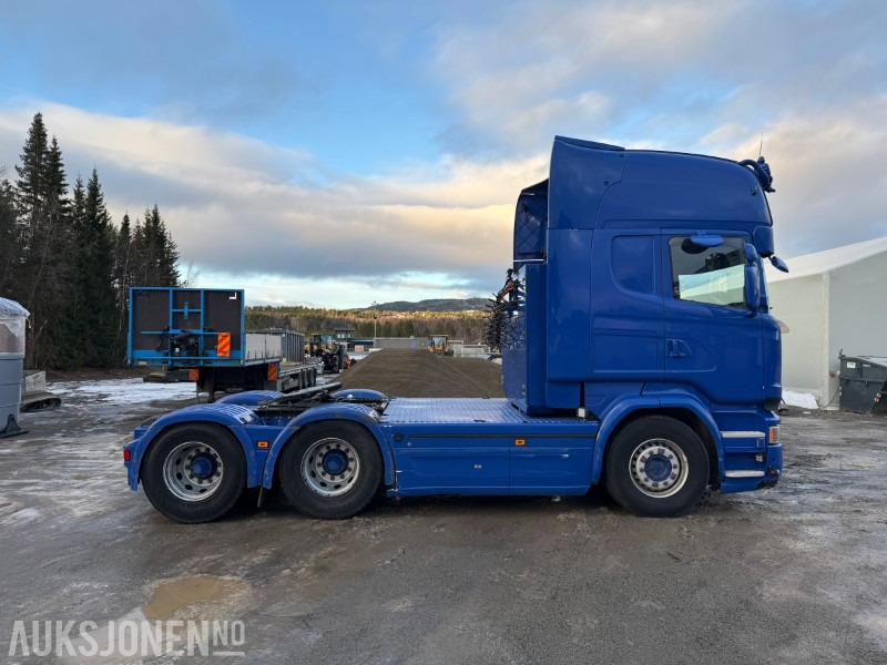 2015 Scania R-serie 6x4 Påkostet - Brøyterigget - Tipphydraulikk - Sprederhydraulikk - 675 643km - Tegljač: slika 2015 Scania R-serie 6x4 Påkostet - Brøyterigget - Tipphydraulikk - Sprederhydraulikk - 675 643km - Tegljač 2015 Scania R-serie 6x4 Påkostet - Brøyterigget - Tipphydraulikk - Sprederhydraulikk - 675 643km - Tegljač: slika 2015 Scania R-serie 6x4 Påkostet - Brøyterigget - Tipphydraulikk - Sprederhydraulikk - 675 643km - Tegljač