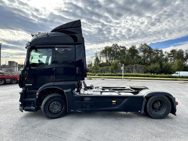 2018 Mercedes-Benz 2046LS 4X2 963402 12 - Tegljač: slika 2018 Mercedes-Benz 2046LS 4X2 963402 12 - Tegljač 2018 Mercedes-Benz 2046LS 4X2 963402 12 - Tegljač: slika 2018 Mercedes-Benz 2046LS 4X2 963402 12 - Tegljač