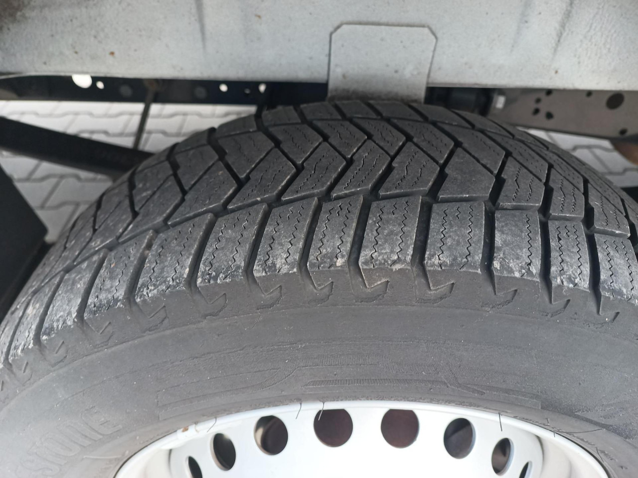 IVECO Daily 35S16V - Furgon: slika IVECO Daily 35S16V - Furgon IVECO Daily 35S16V - Furgon: slika IVECO Daily 35S16V - Furgon