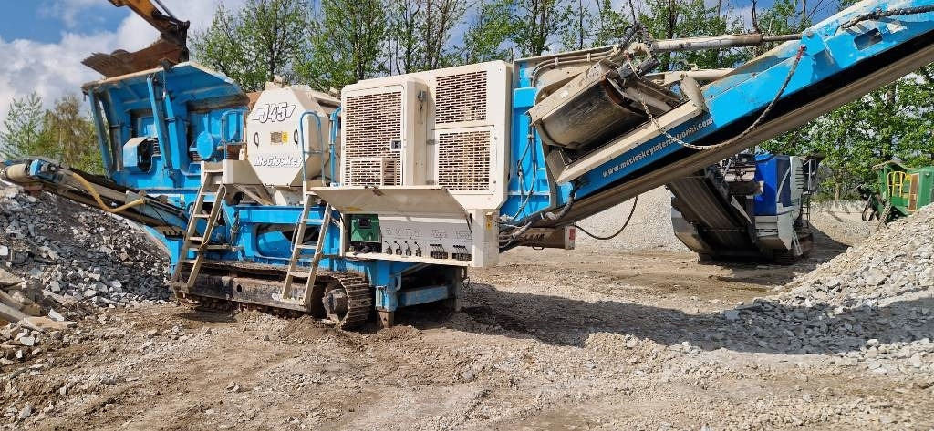 McCloskey J45 - Mobilna drobilica: slika McCloskey J45 - Mobilna drobilica McCloskey J45 - Mobilna drobilica: slika McCloskey J45 - Mobilna drobilica