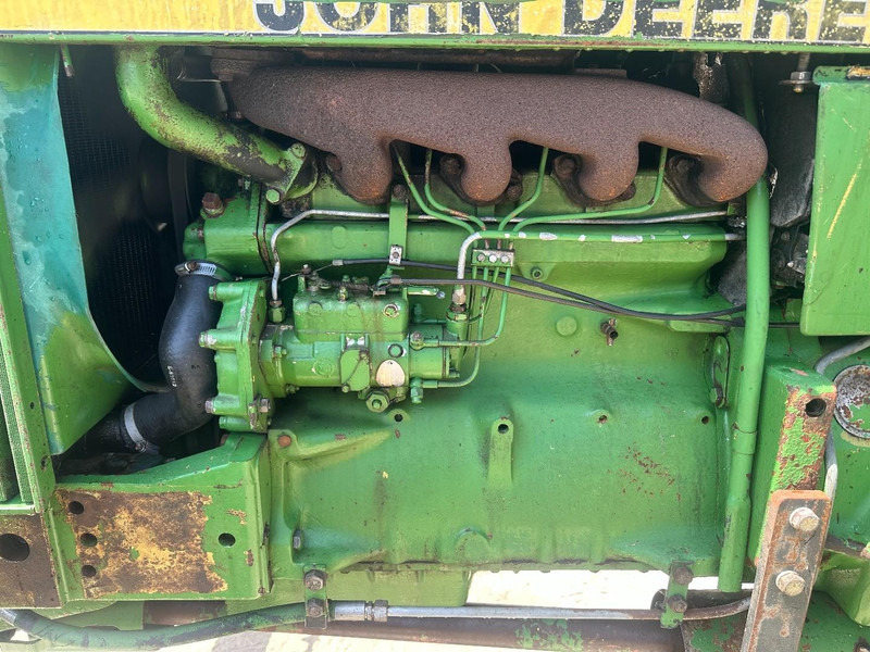 Traktor s visokim klirensom John Deere 1640 4x4: slika Traktor s visokim klirensom John Deere 1640 4x4 Traktor s visokim klirensom John Deere 1640 4x4: slika Traktor s visokim klirensom John Deere 1640 4x4