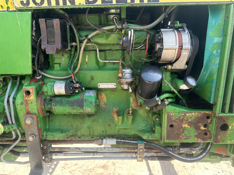 Traktor s visokim klirensom John Deere 1640 4x4: slika Traktor s visokim klirensom John Deere 1640 4x4 Traktor s visokim klirensom John Deere 1640 4x4: slika Traktor s visokim klirensom John Deere 1640 4x4