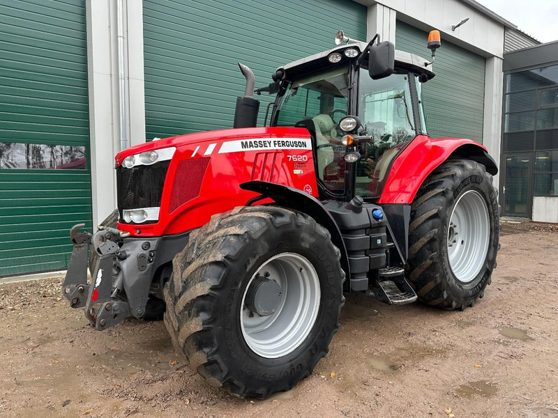 Massey Ferguson 7620 Dyna 6 - Traktor: slika Massey Ferguson 7620 Dyna 6 - Traktor Massey Ferguson 7620 Dyna 6 - Traktor: slika Massey Ferguson 7620 Dyna 6 - Traktor