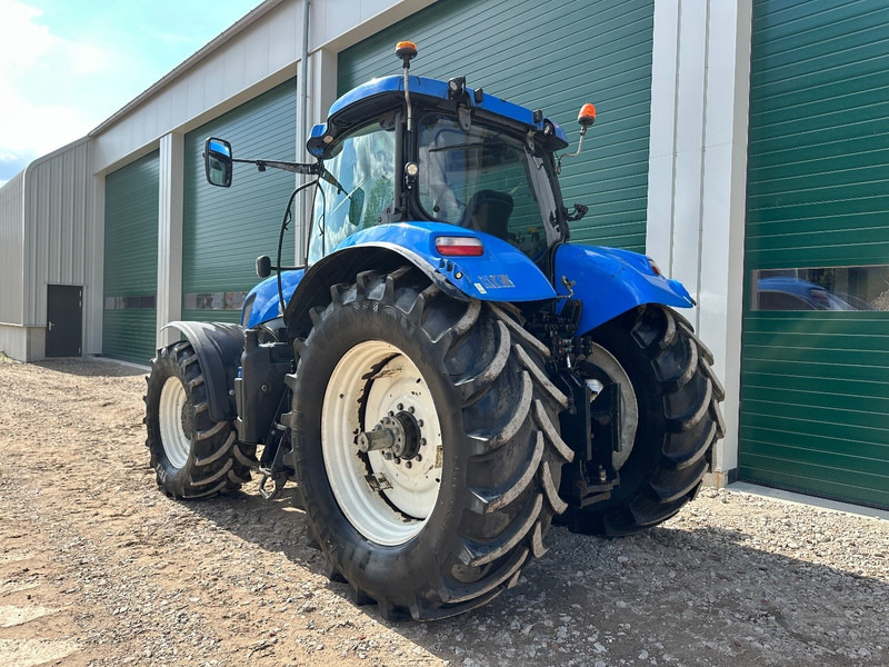 New Holland T7.235 Power Command - Traktor: slika New Holland T7.235 Power Command - Traktor New Holland T7.235 Power Command - Traktor: slika New Holland T7.235 Power Command - Traktor