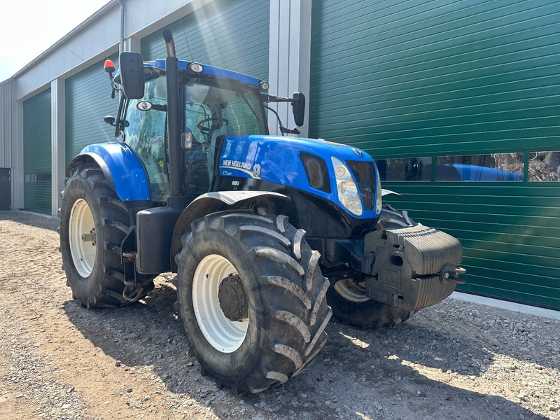 New Holland T7.250 Power Command - Traktor: slika New Holland T7.250 Power Command - Traktor New Holland T7.250 Power Command - Traktor: slika New Holland T7.250 Power Command - Traktor