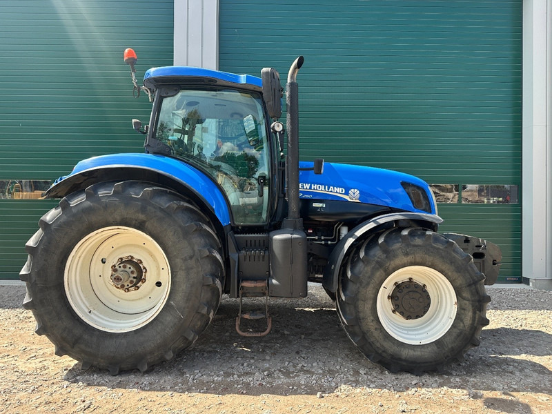 New Holland T7.250 Power Command - Traktor: slika New Holland T7.250 Power Command - Traktor New Holland T7.250 Power Command - Traktor: slika New Holland T7.250 Power Command - Traktor