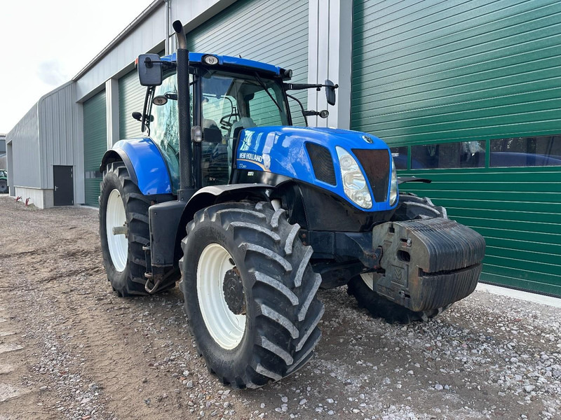 New Holland T7.250 Power Command - Traktor: slika New Holland T7.250 Power Command - Traktor New Holland T7.250 Power Command - Traktor: slika New Holland T7.250 Power Command - Traktor