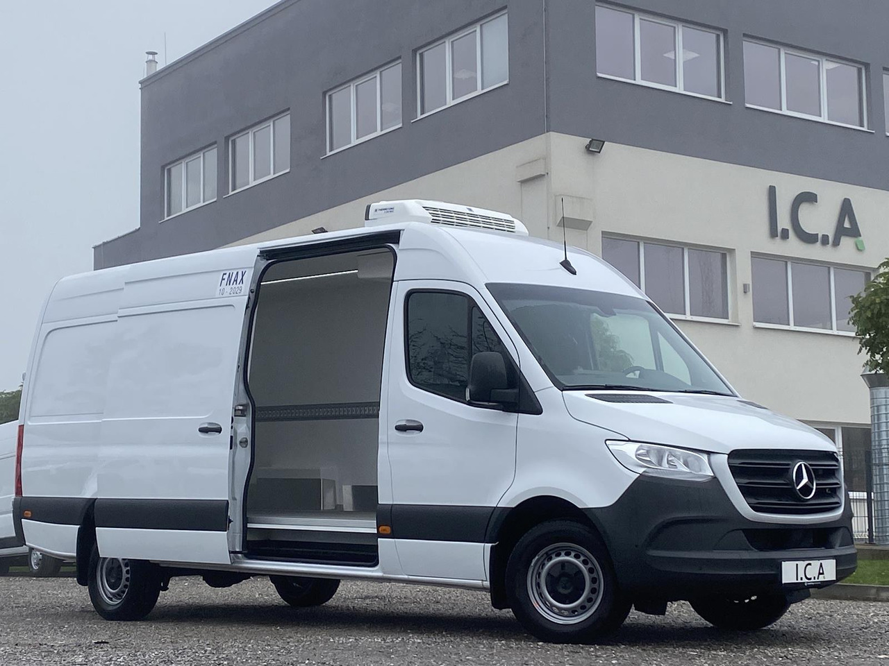 MERCEDES-BENZ SPRINTER 317 CDI L4H3 170PS AUTOMATIK FRISCHDIENST + KONVEKTA FK 3022 12-220V - Dostavno vozilo hladnjača: slika MERCEDES-BENZ SPRINTER 317 CDI L4H3 170PS AUTOMATIK FRISCHDIENST + KONVEKTA FK 3022 12-220V - Dostavno vozilo hladnjača MERCEDES-BENZ SPRINTER 317 CDI L4H3 170PS AUTOMATIK FRISCHDIENST + KONVEKTA FK 3022 12-220V - Dostavno vozilo hladnjača: slika MERCEDES-BENZ SPRINTER 317 CDI L4H3 170PS AUTOMATIK FRISCHDIENST + KONVEKTA FK 3022 12-220V - Dostavno vozilo hladnjača