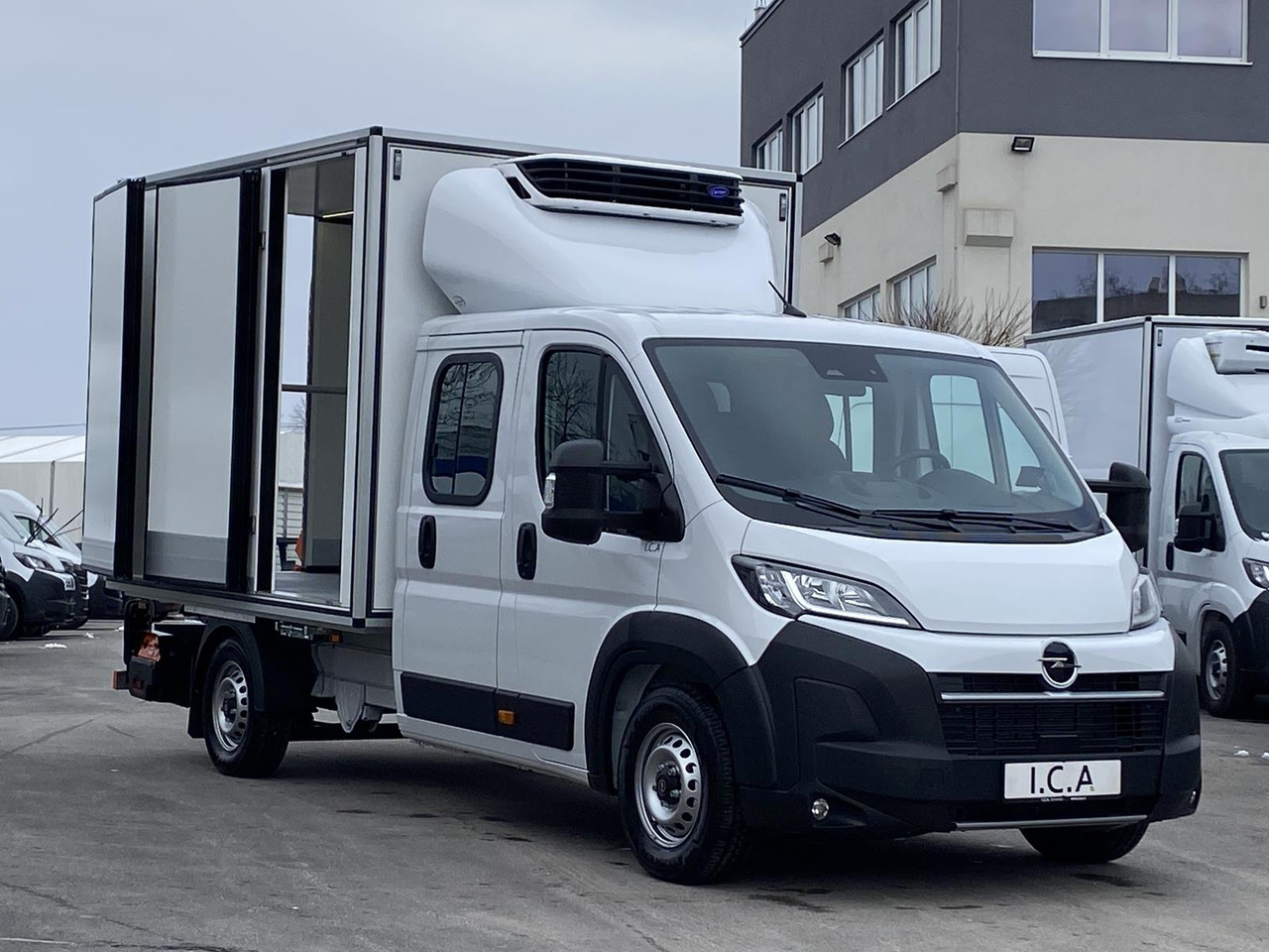 Novi Dostavno vozilo hladnjača OPEL MOVANO 1+6 DOKA 140PS | KÜHLKOFFER + LADERAMPE: slika Novi Dostavno vozilo hladnjača OPEL MOVANO 1+6 DOKA 140PS | KÜHLKOFFER + LADERAMPE