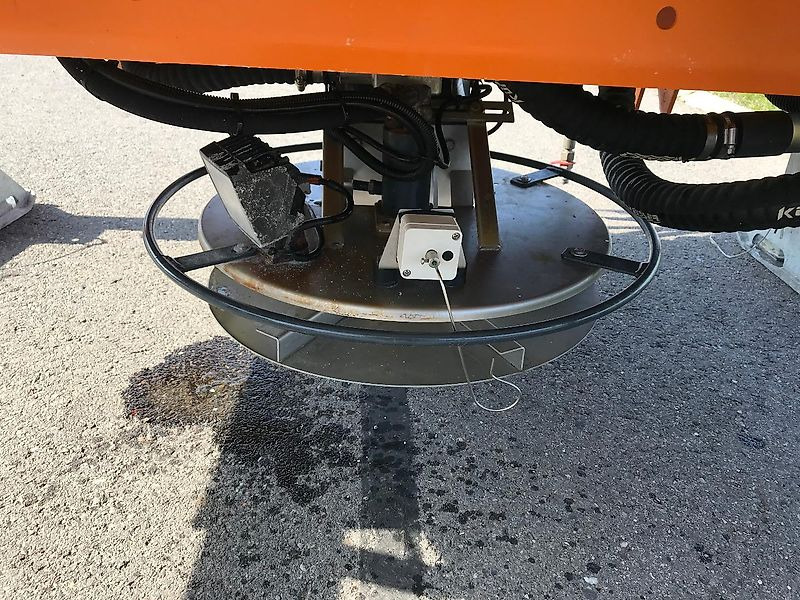 Küpper-Weisser IMS2FD P16013 Streuer mit Feuchtsalzanlage - Posipač pijeska/ Soli: slika Küpper-Weisser IMS2FD P16013 Streuer mit Feuchtsalzanlage - Posipač pijeska/ Soli Küpper-Weisser IMS2FD P16013 Streuer mit Feuchtsalzanlage - Posipač pijeska/ Soli: slika Küpper-Weisser IMS2FD P16013 Streuer mit Feuchtsalzanlage - Posipač pijeska/ Soli