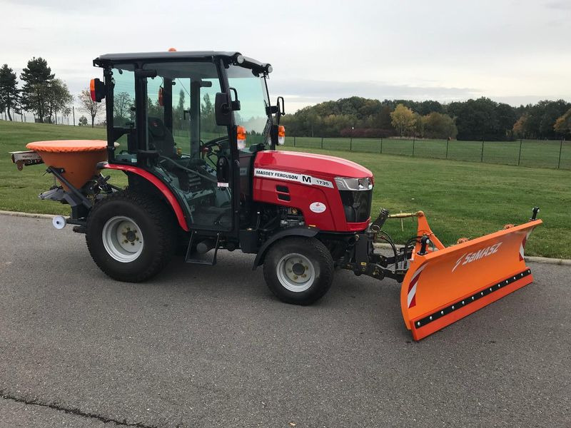 Massey Ferguson MF 1735 M HC - Mali traktor: slika Massey Ferguson MF 1735 M HC - Mali traktor Massey Ferguson MF 1735 M HC - Mali traktor: slika Massey Ferguson MF 1735 M HC - Mali traktor
