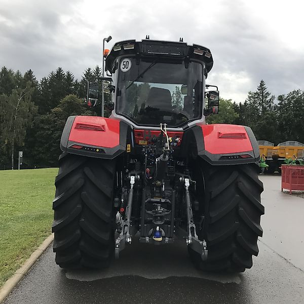 Zakup  Massey Ferguson MF 8S.305 Exclusive Massey Ferguson MF 8S.305 Exclusive: slika Zakup  Massey Ferguson MF 8S.305 Exclusive Massey Ferguson MF 8S.305 Exclusive