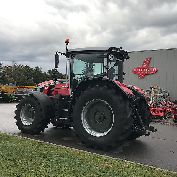 Massey Ferguson MF 8S.305 Exclusive - Traktor: slika Massey Ferguson MF 8S.305 Exclusive - Traktor Massey Ferguson MF 8S.305 Exclusive - Traktor: slika Massey Ferguson MF 8S.305 Exclusive - Traktor
