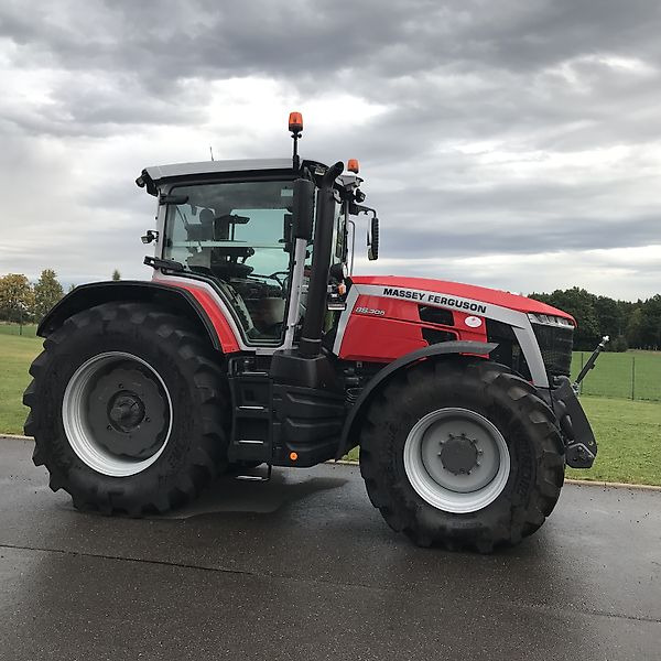 Massey Ferguson MF 8S.305 Exclusive - Traktor: slika Massey Ferguson MF 8S.305 Exclusive - Traktor Massey Ferguson MF 8S.305 Exclusive - Traktor: slika Massey Ferguson MF 8S.305 Exclusive - Traktor