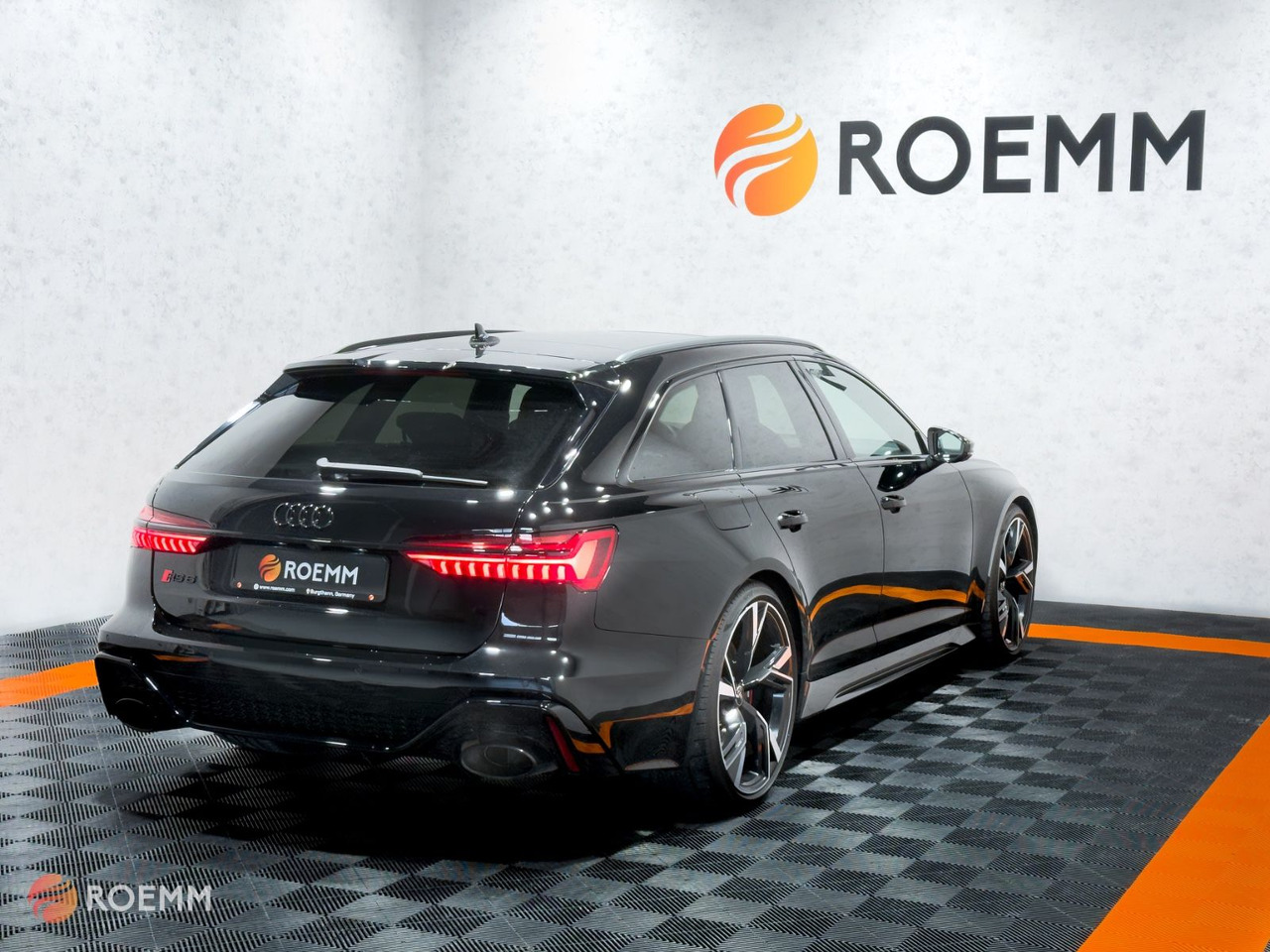 Audi RS6 Avant 4.0 TFSI quattro*Dynamik*360°*PANO*LED - Karavan: slika Audi RS6 Avant 4.0 TFSI quattro*Dynamik*360°*PANO*LED - Karavan Audi RS6 Avant 4.0 TFSI quattro*Dynamik*360°*PANO*LED - Karavan: slika Audi RS6 Avant 4.0 TFSI quattro*Dynamik*360°*PANO*LED - Karavan