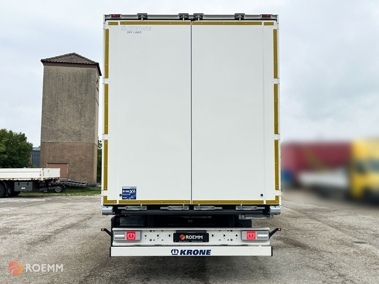 Krone DryLiner*4 Stk*Code XL*Liftachse*Sofort - Poluprikolica sa zatvorenim sandukom: slika Krone DryLiner*4 Stk*Code XL*Liftachse*Sofort - Poluprikolica sa zatvorenim sandukom Krone DryLiner*4 Stk*Code XL*Liftachse*Sofort - Poluprikolica sa zatvorenim sandukom: slika Krone DryLiner*4 Stk*Code XL*Liftachse*Sofort - Poluprikolica sa zatvorenim sandukom