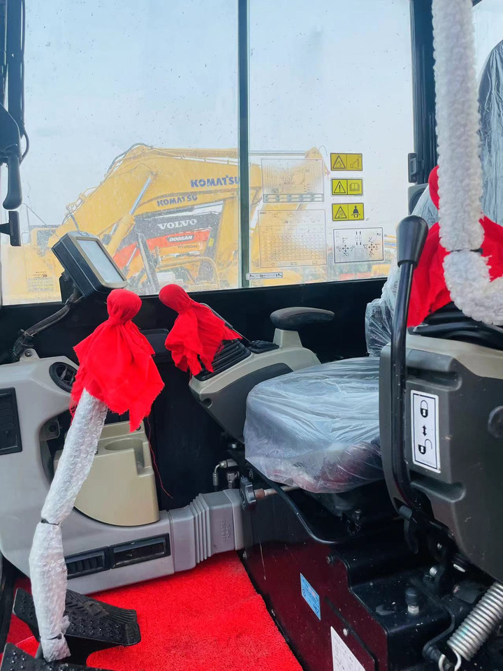 Mini bager Caterpillar 306 Used Excavator 306E 306E2 6 Ton Mini Excavator Doosan DH55 DH60 DX60 Hyundai 60 High Quality Excavators on Sale: slika Mini bager Caterpillar 306 Used Excavator 306E 306E2 6 Ton Mini Excavator Doosan DH55 DH60 DX60 Hyundai 60 High Quality Excavators on Sale