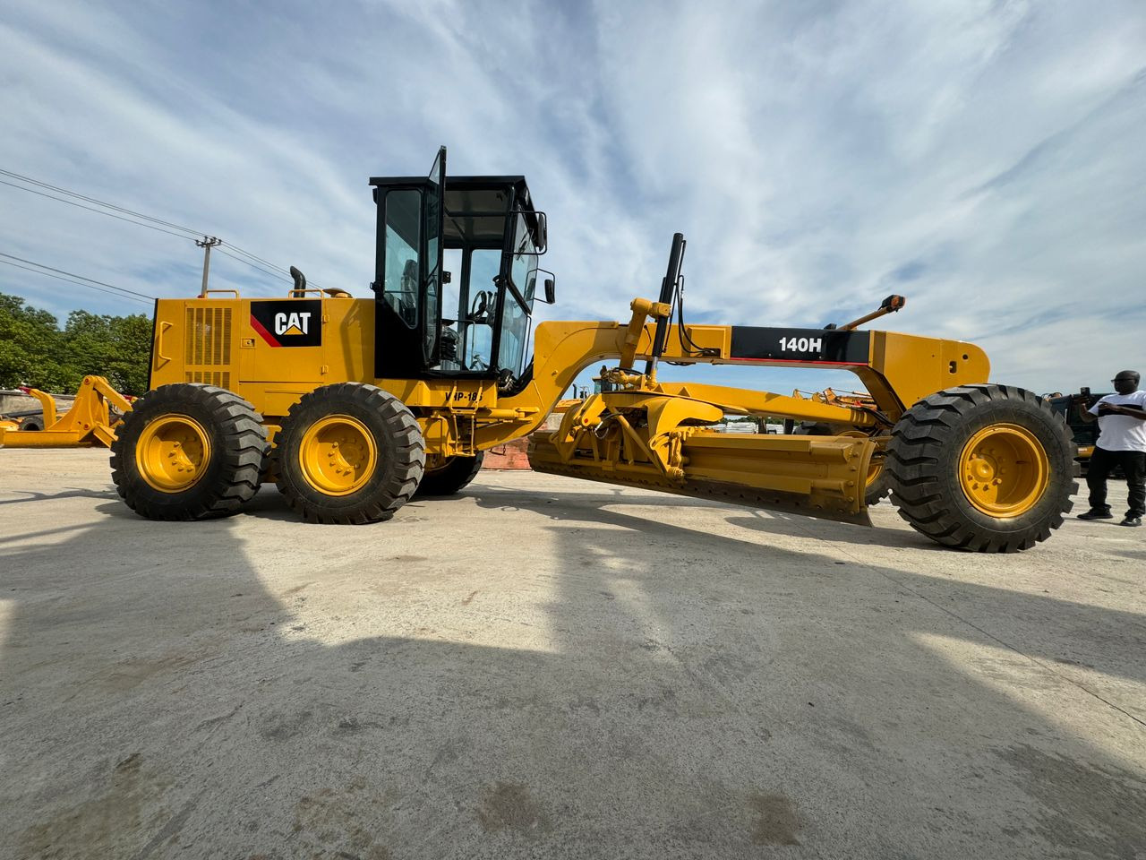 Caterpillar CAT 140 140H 140K Used Grader Secondhand Motor Grader in High Quality - Grejder: slika Caterpillar CAT 140 140H 140K Used Grader Secondhand Motor Grader in High Quality - Grejder Caterpillar CAT 140 140H 140K Used Grader Secondhand Motor Grader in High Quality - Grejder: slika Caterpillar CAT 140 140H 140K Used Grader Secondhand Motor Grader in High Quality - Grejder